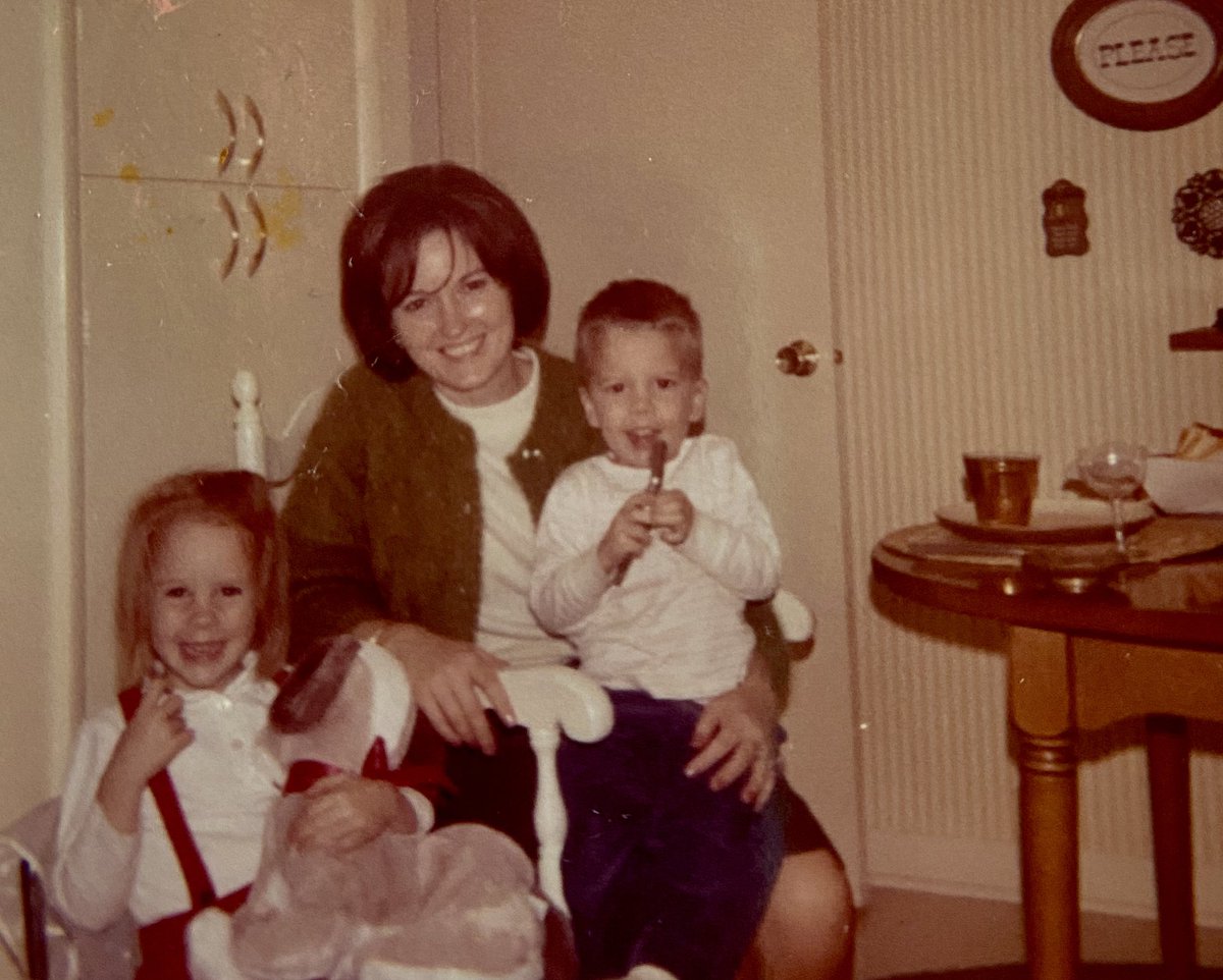 bemcqueen's tweet photo. Happy Mother’s Day. 💗 https://t.co/DrfgMPgwRA