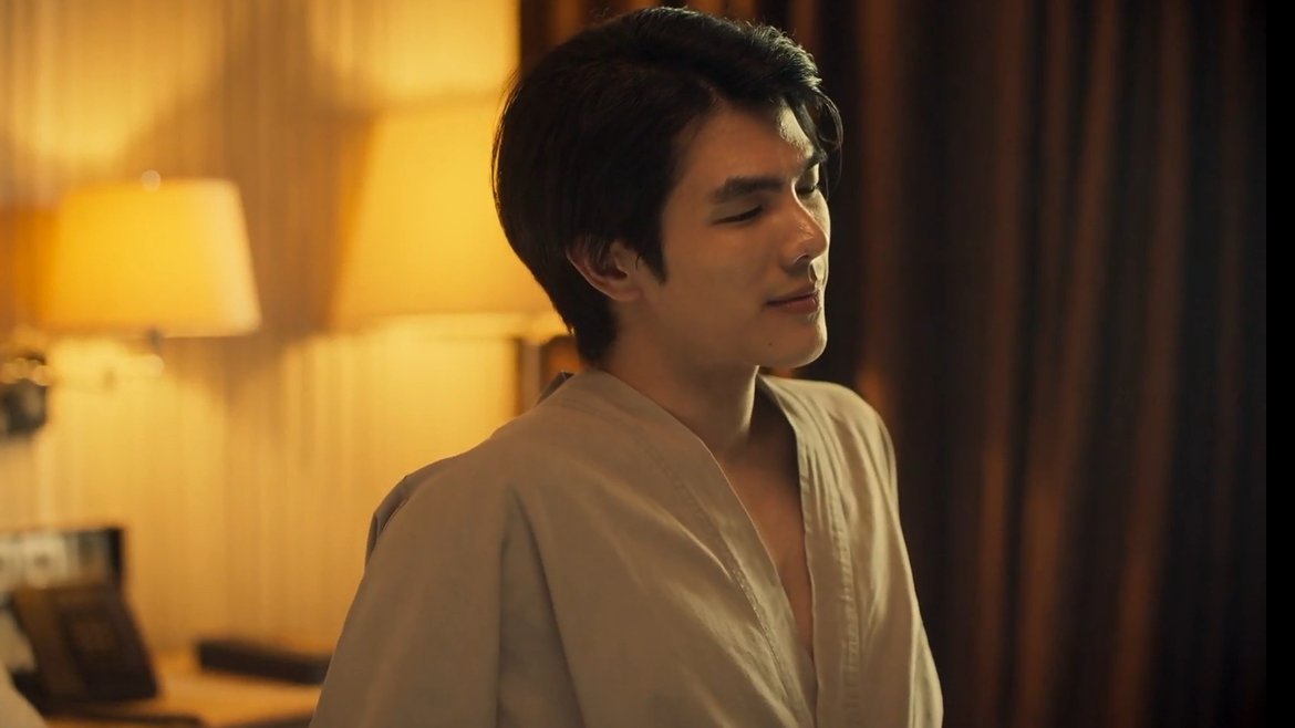 apologyapo's tweet photo. Kinn is worried— but awkward. He doesn't ever let hookups sleep over. They are always escorted out. Here he is, trying, hesitating. His voice is calming, gentle, for someone who is usually loud. The silence in the scene is louder.

[#KinnPorscheEP5] 
[#KinnPorscheTheseries ] https://t.co/UyYjUNj0Yx