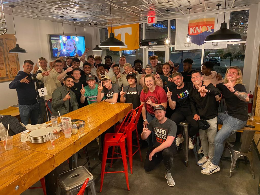 Thanks so much <a href="/hardknoxpizza/">Hard Knox Pizzeria</a> for hosting the lads last night!

#TOOK