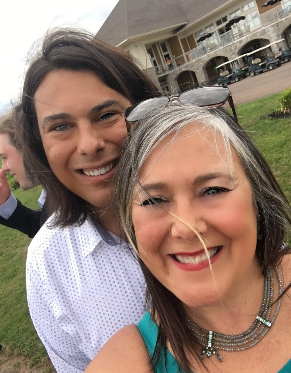 jakegmarx's tweet photo. Happy Mama's day to this kick ass woman who shows compassion and strength daily #HappyMothersDay @gmarx https://t.co/157hxwh4Pp