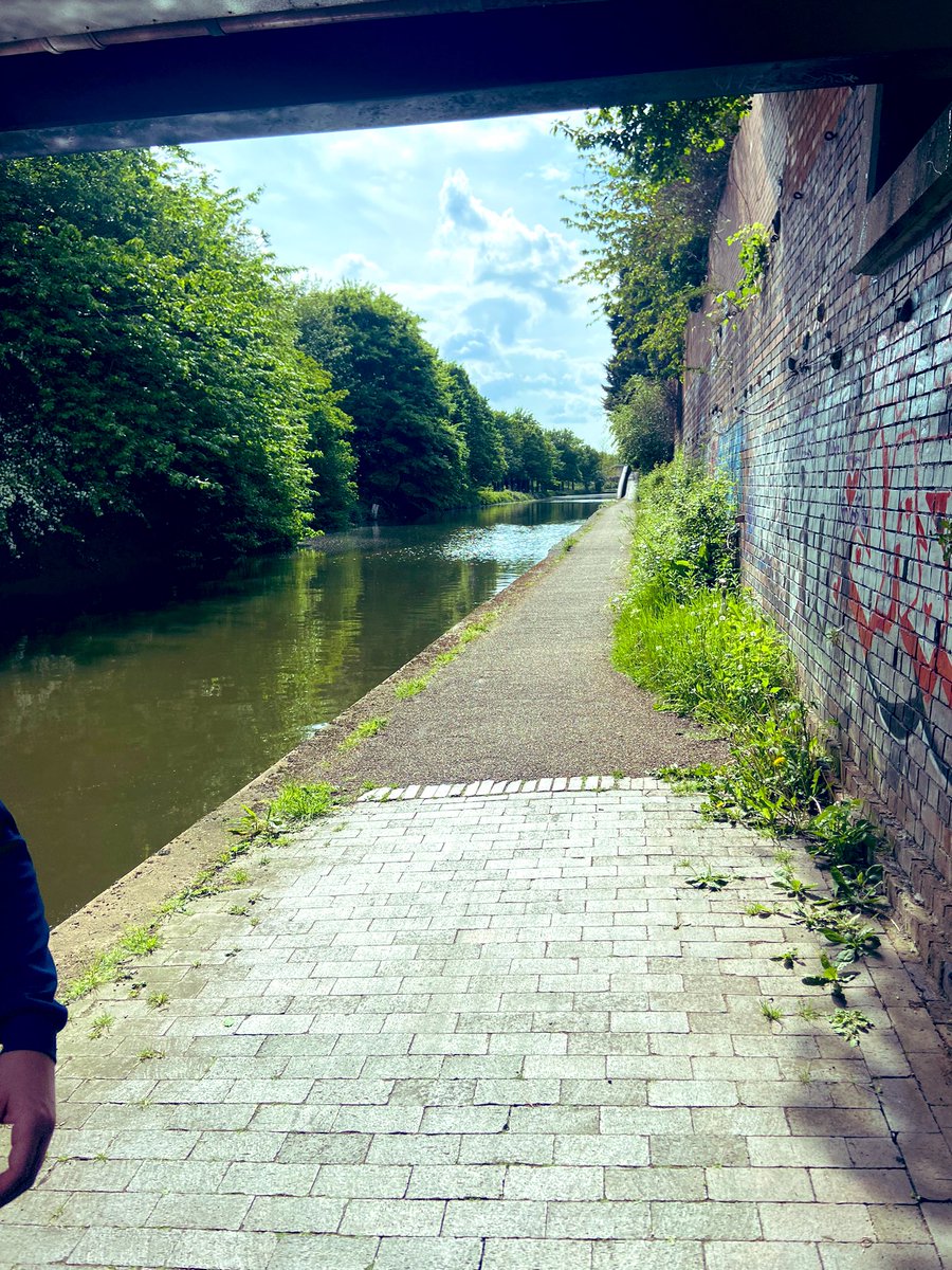 AcocksGreenWMP's tweet photo. Lovely day to be conducting guardian patrols in and around Ackers Adventure Park and the canal tow path, we had a very interesting chat with a family that was walking around and a group of youths enjoying the sun #keepingupthepresence #ackers https://t.co/ZKC6eDNrc9