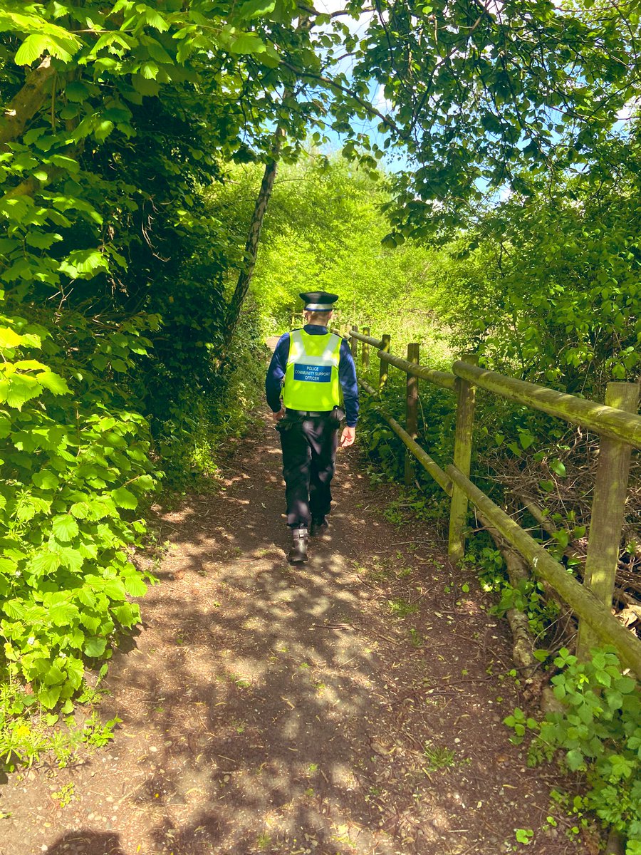 AcocksGreenWMP's tweet photo. Lovely day to be conducting guardian patrols in and around Ackers Adventure Park and the canal tow path, we had a very interesting chat with a family that was walking around and a group of youths enjoying the sun #keepingupthepresence #ackers https://t.co/ZKC6eDNrc9