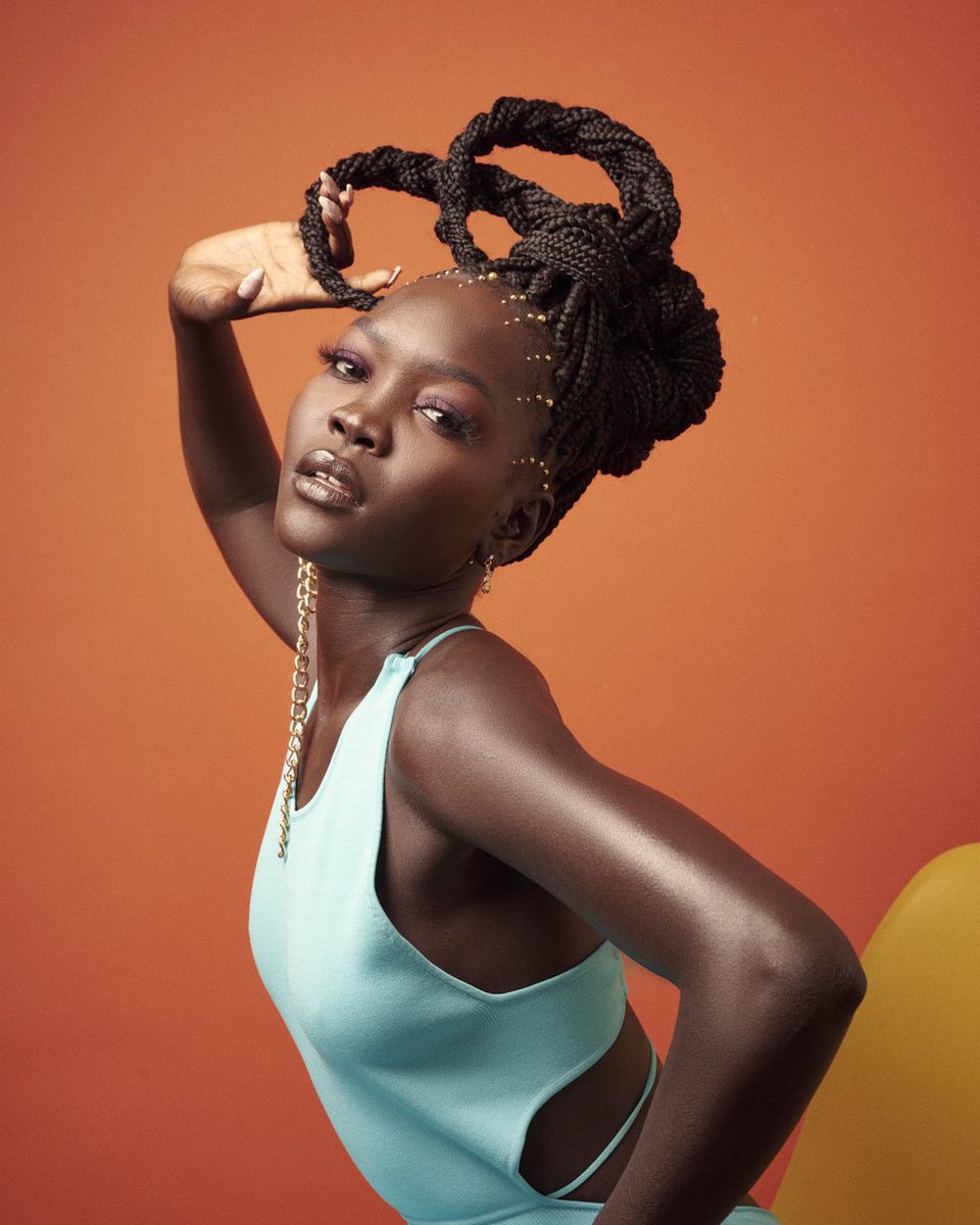 HairAggie's tweet photo. NYAKIM GATWECH 
#HairByAggie 

Photographer- @nayoaphoto 
Hair- @aggie_hair 
Creative Director/Style- @visionsofk @kerlamarie https://t.co/6LdQfhMvB6