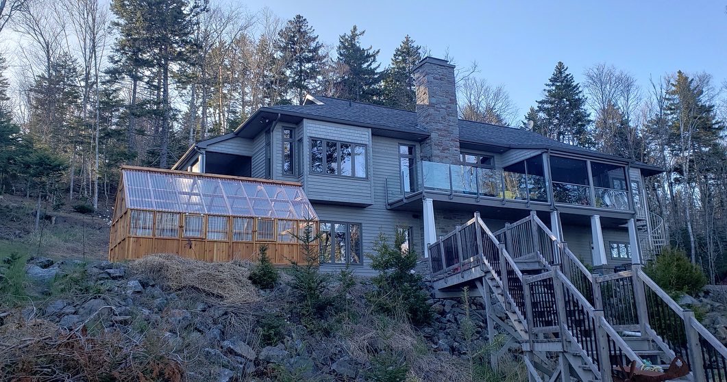 GreenhousesSun's tweet photo. This past weeks installations in Charlotte County in New Brunswick. 🌱🌻
‘The Miramichi’ 8x16 in Bocabec and ‘The Gray Rapids’ 8x24 in Lepreau! 🪴
Enjoy your Sun Valley Greenhouse! ☀️
#Bocabec #Lepreau #NewBrunswick #growyourown https://t.co/5UeajTVcgt