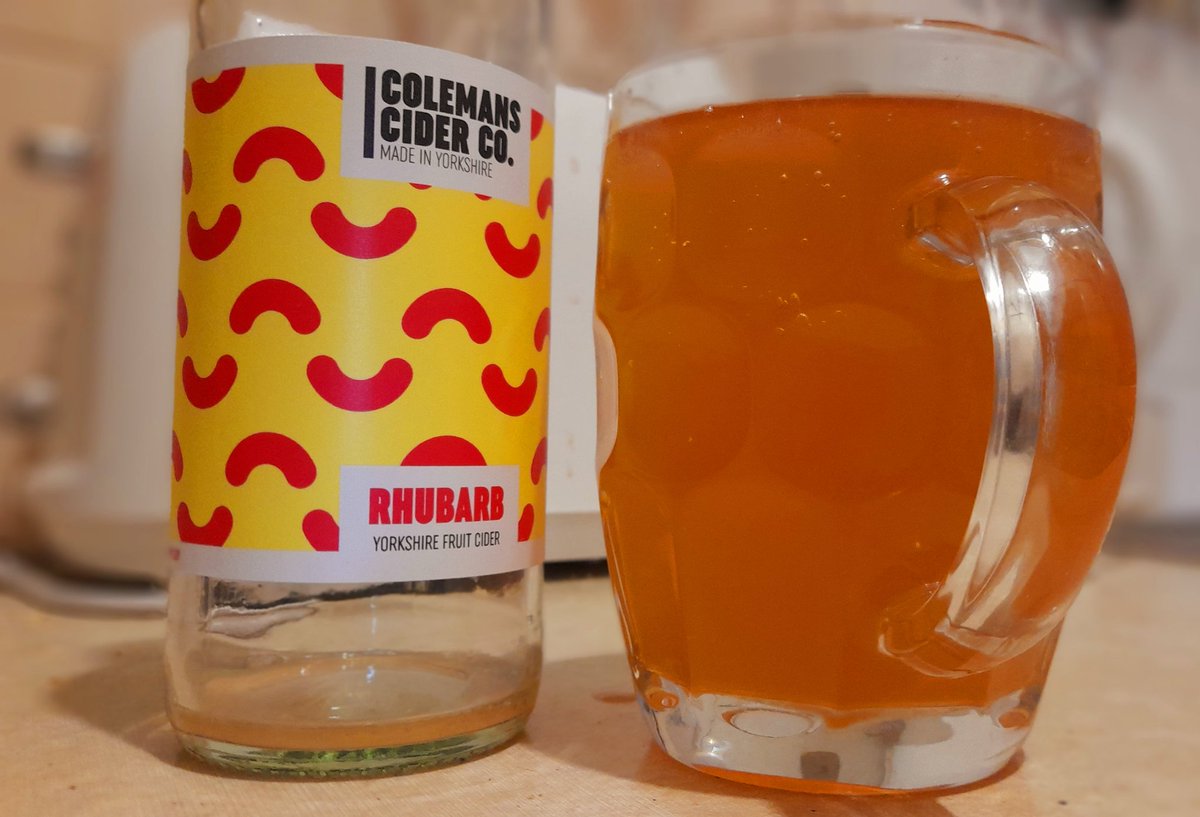 Stuart_Pickard's tweet image. @colemanscider purchased via @TheStoreOn #Hull #Yorkshire #VisitYorkshire #SupportLocal #DrinkLocal #ShopLocal #EatLocal #GingRealAleTrail @Stuart_Pickard #RealCider #ProperCider #Cider #AppleCider #Rhubarb #RhubarbCider #PorkPie purchased via #Butchers #Skipton #VisitSkipton