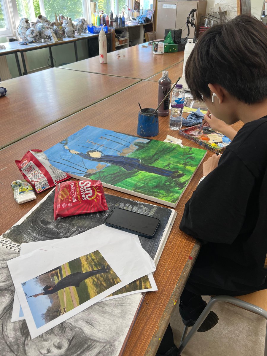 Our boarders know how to make the most of a sunny day! #Sundayinboarding #GreenpowerKartingRace #Goodwood  #ArtWorkshop #deliciousorientalbrunch #revisioninthesun  #horseriding  #countrysidewalk. #boardingisfun