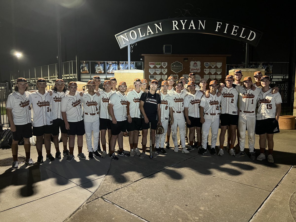 Alvin Yellowjacket ⚾️ (@ahsbaseball) on Twitter photo The 2022 Varsity Alvin Yellow Jackets! #JPND <a href="/AlvinAthletics/">ALVIN YELLOWJACKET ATHLETICS</a> <a href="/AlvinHSJackets/">Alvin High School (Official)</a> The 2022 Varsity Alvin Yellow Jackets! #JPND <a href="/AlvinAthletics/">ALVIN YELLOWJACKET ATHLETICS</a> <a href="/AlvinHSJackets/">Alvin High School (Official)</a>