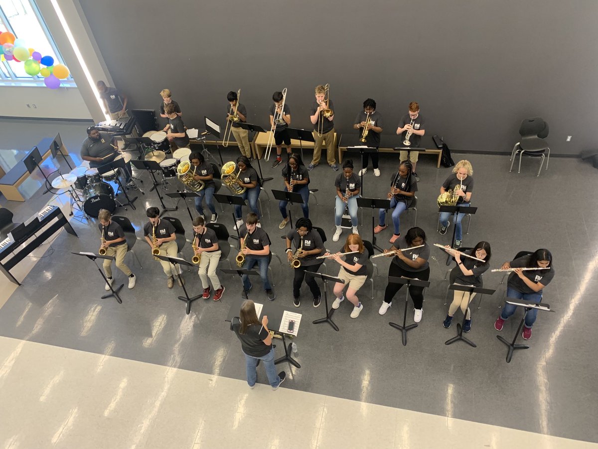 partnershipband's tweet photo. Thanks ⁦@MsHowellScience⁩ for the great pics Saturday! ⁦@PartnerMiddle⁩ ⁦@StarkvilleSD⁩ https://t.co/XIacJTID9y