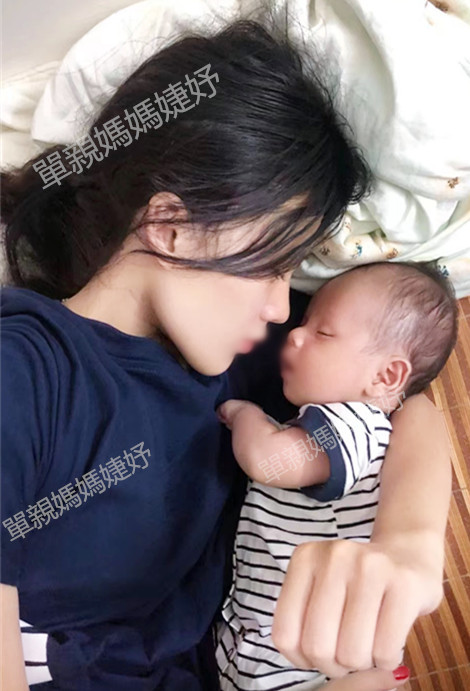 可能寶寶也有自己的煩惱吧  爸爸不要我去找女朋友還家暴媽媽  為什麽我才五個月大就沒有一個完整的家  為什麽是媽媽一個人賺錢養我 https://t.co/gD53ThgLf1