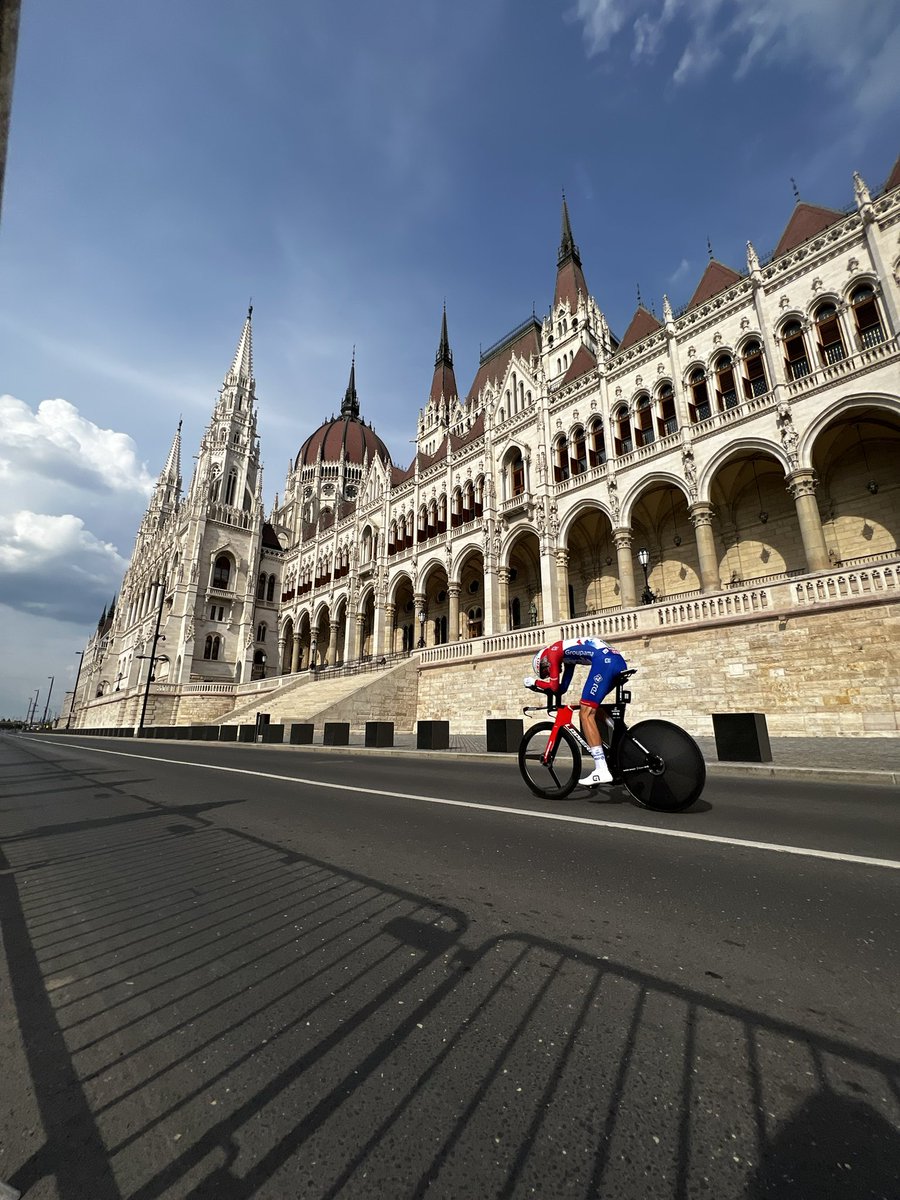 vdny_kata's tweet photo. What a weekend, amazing 3 stages of @giroditalia in Hungary 💕 https://t.co/HOKNm8OQDO