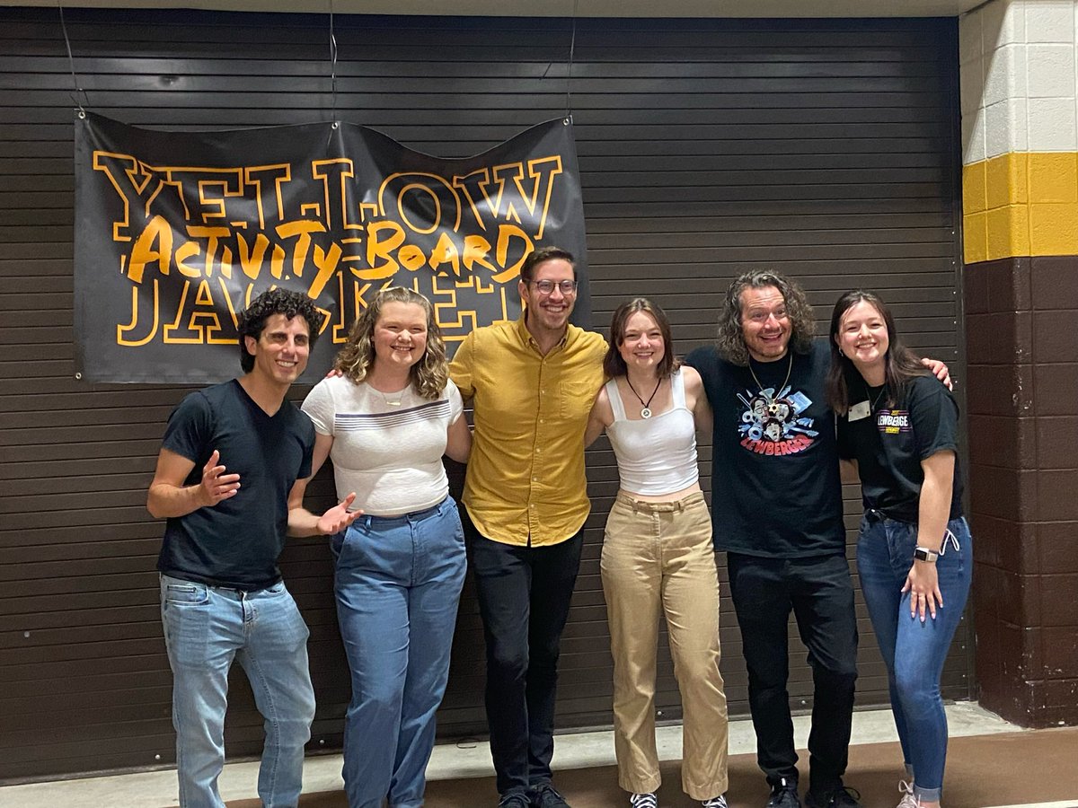 audrey_ernst31's tweet photo. Still have not gotten over the fact I met these wonderful humans IN PERSON! Core memory unlocked 🔓

@KeithHabs @Hughiestonefish @i8athumbtack @lewberger https://t.co/UG2fyRPtlf