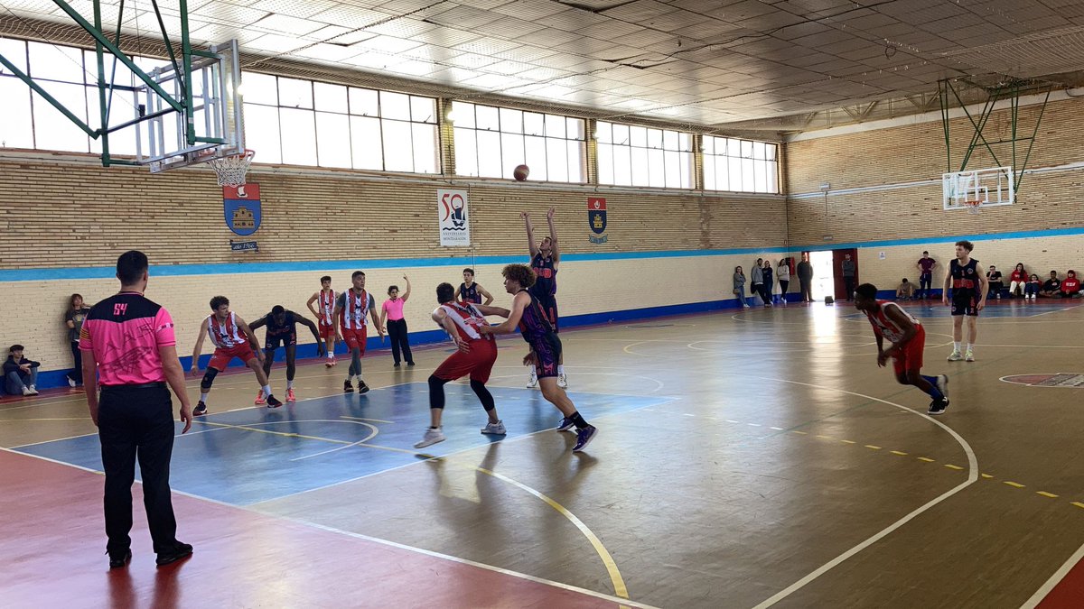 oldSchoolBasket's tweet photo. Ortofarma Old School 72 - UBB Barbastro 59

Importante victoria de nuestro Primera Nacional Masculina A2 para clasificarse a la Final a 4 de liga del próximo fin de semana.

Mucha suerte chicos!!

#oldschoolfamily https://t.co/Q9ezXg0lnq