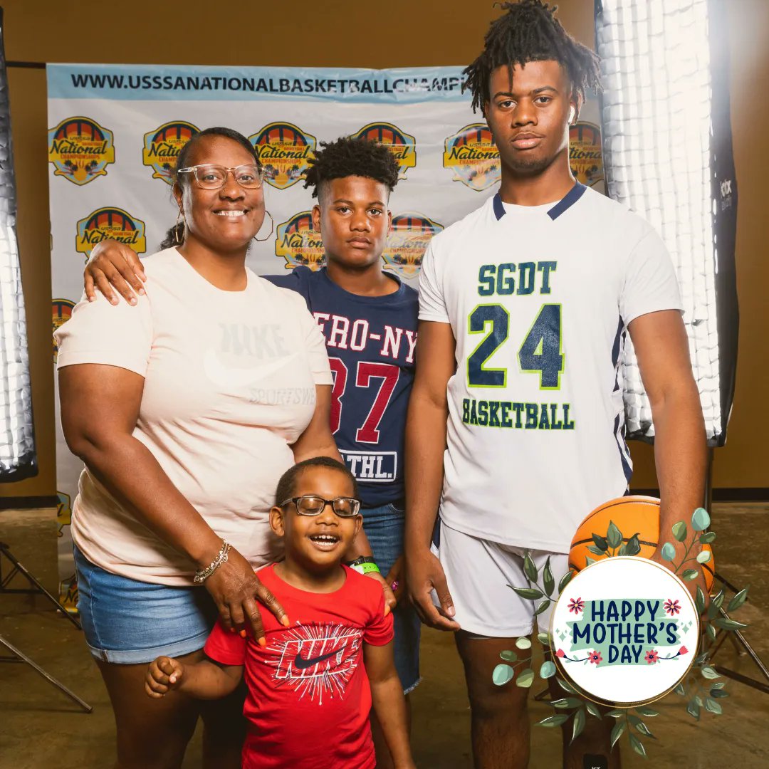 USSSAHOOPS's tweet photo. Happy Mother's Day to all the Team Moms, Carpool Moms, and all those who teach these athletes to show up to be their best selves. 

#PlayUSSSA #USSSABasketball #FloridaBasketball https://t.co/OCyEbpMxeN