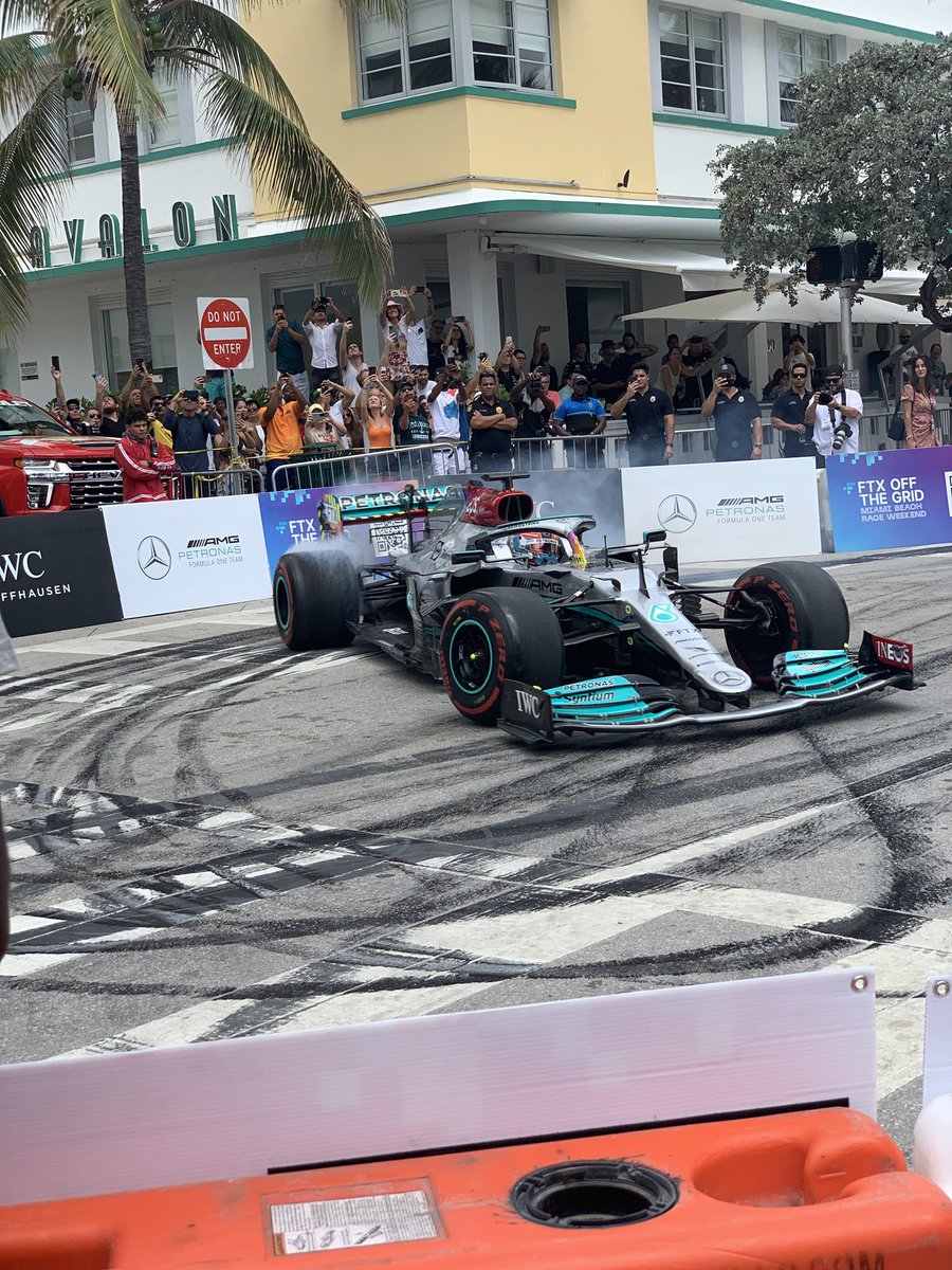 What an exciting Mother's Day celebration attending the Formula 1 events on Ocean Drive. I had the thrill of waiving the ‘start your engine’ flag. Although the car races at over 200 mph, I am told 55 mph was the speed limit on Miami Beach. Happy Mother’s Day!