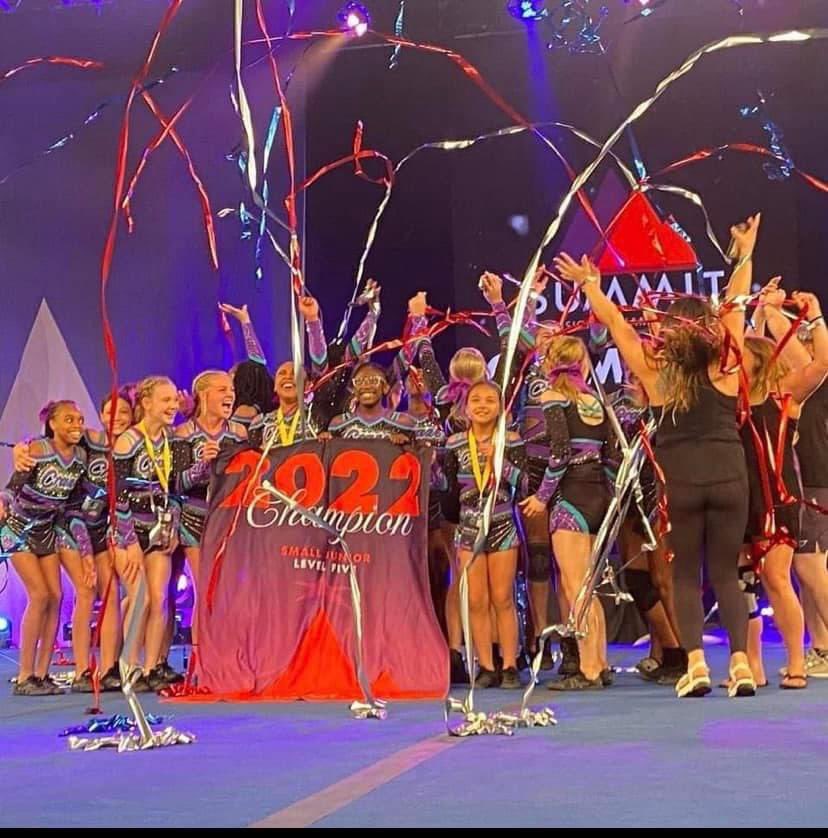 Cheer_Craze's tweet photo. 2022 Junior Small 5 Champions!💍 #Ninjas #HIIYAAAA https://t.co/6HfAMGtpvZ