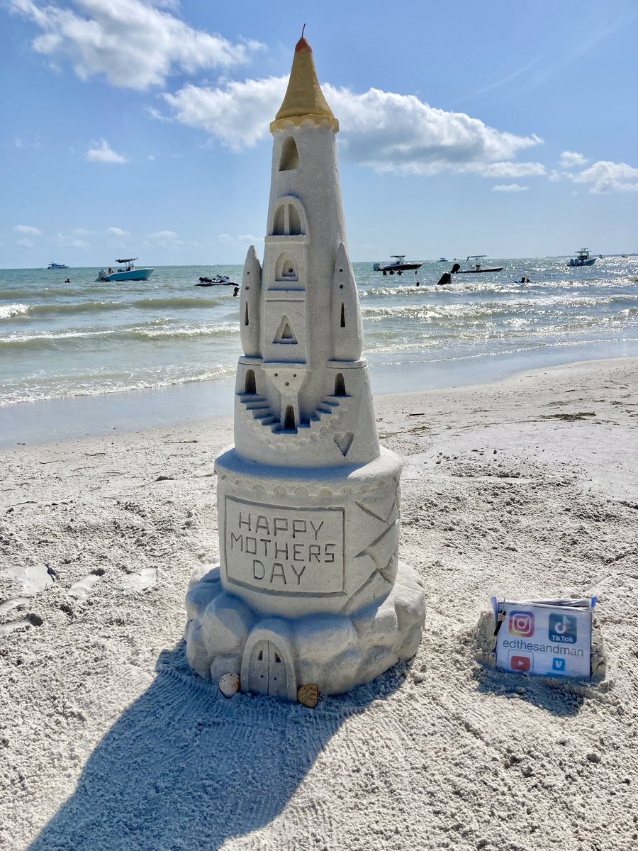 thelanikai's tweet photo. 🛕Ed Reed III #edthesandman was sure to create an extra-special sandcastle today in honor of #MothersDay! We hope you’ve had an extra-special day so far! 💐
#lanikailove #lifeinparadise #beachlife #oldflorida #publicwelcome #familyownedandoperated #since1978 https://t.co/pGsdxqBScF