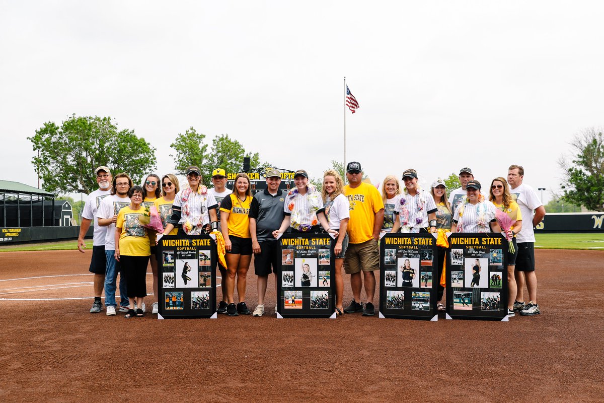 Thank you seniors 💛🖤