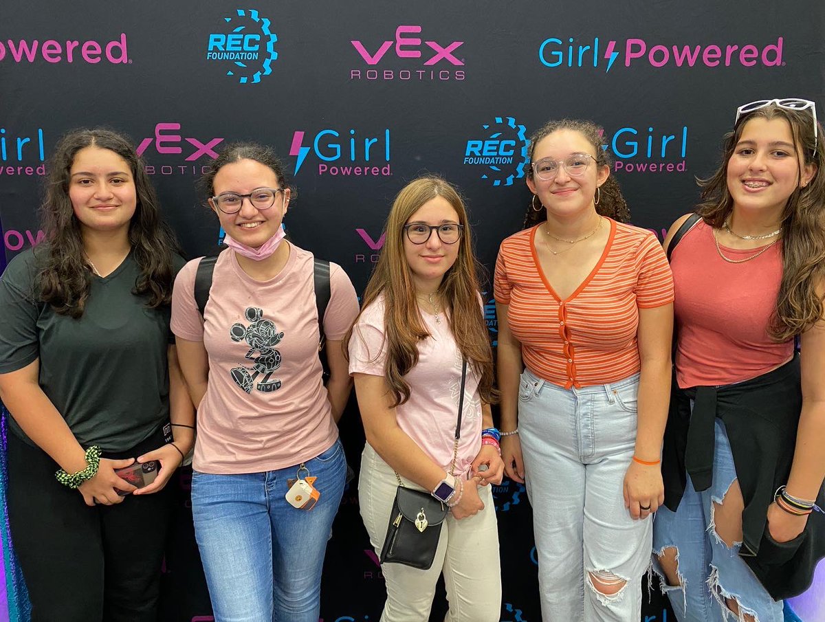 AdamsonHDMM's tweet image. Dallas for the VEX Worlds Championship! @STEMSquadHDMM @HDMcMillan