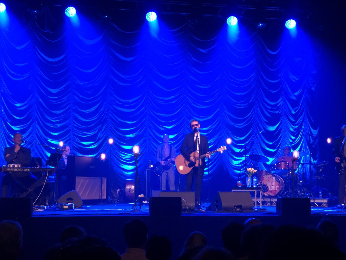 GilesTandy's tweet photo. The Divine Comedy in Oxford. Great show so far with Neil remembering many of the words. https://t.co/8Nma9Dw0Os