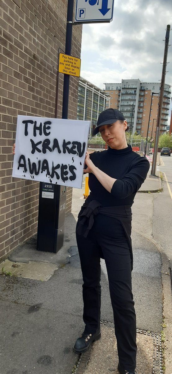 Dee Leon tweet media