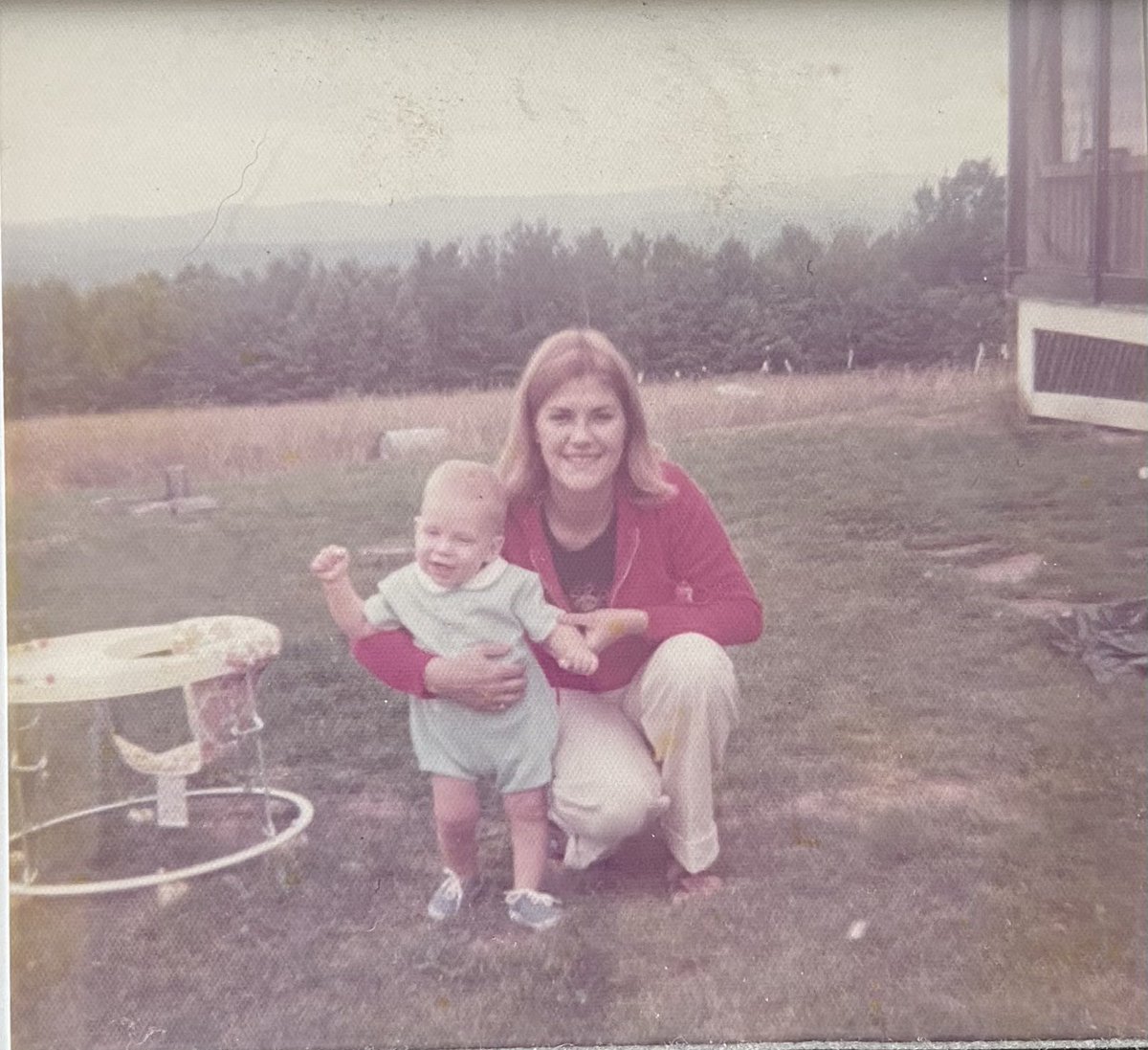 Happy Mother’s Day to all the wonderful mom’s out there! We love you very much 😊