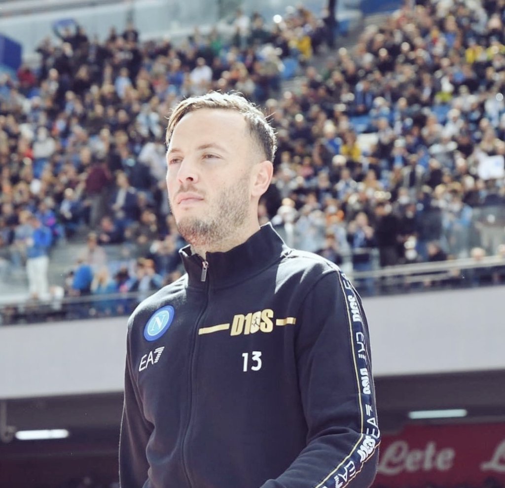 kosovanfooty_EN's tweet photo. “Stars don’t shine because they want to be seen. They shine because they are stars.”

#ARR13 I 🇽🇰🌟 https://t.co/ZKYAB6gjs0