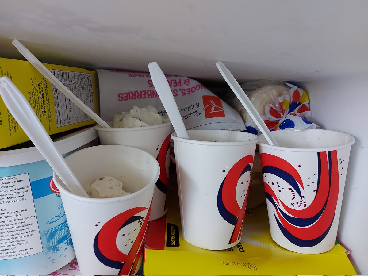 JillBARoss's tweet photo. Mother's Day nor'easters from @somerseticbar for dessert tonight. Abigail even bought them for us! π¦β€ #besticecreamaround #soclosetohome #3rdtimethisweek #oops #takingabreak π https://t.co/XC5yGuVvoh
