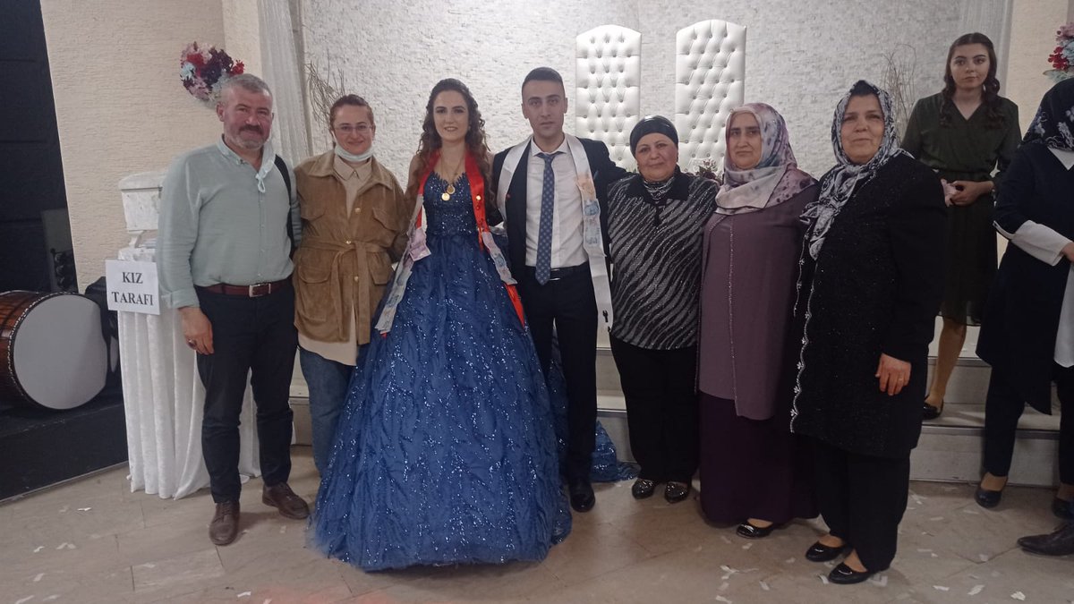 26Nkollar's tweet photo. Sütlüce Gençlik kolları, Yönetim Kurulu Üyemiz Bayram ve Kübra çiftçimizin Nişan merasimine Sütlüce Teşkilatımız olarak bu mutlu günlerinde yalnız bırakmadık.
Genç Çiftimize  bir ömür boyu mutluluklar dileriz...
#AkpartiSütlüce
#AkGençlikTepebaşı
Hakan Çizmelioğlu 
Seda Öğülmüş https://t.co/CHJEy4bsjC