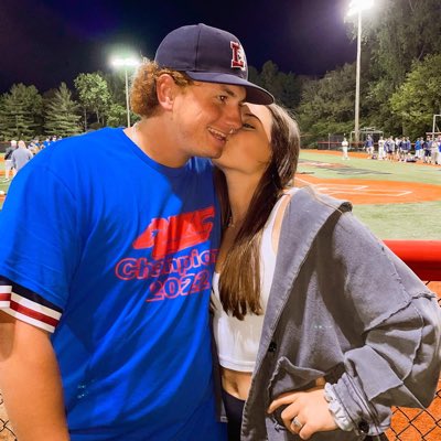 mnews32's tweet photo. #NewProfilePic conference champs 💍 https://t.co/AOHOPvfmDZ