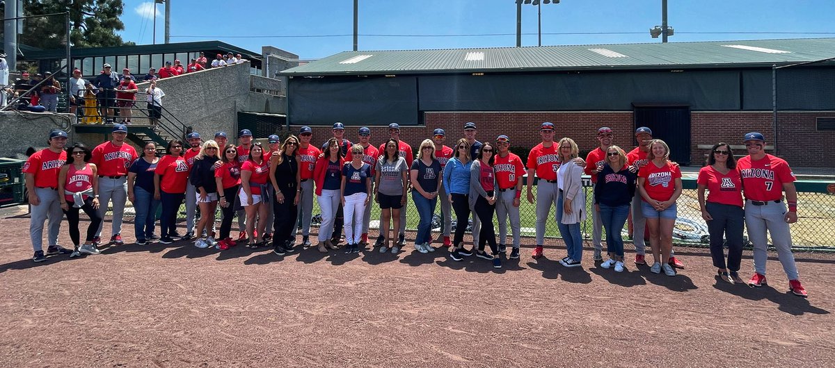 ArizonaBaseball's tweet photo. Happy Mother’s Day to all our incredible Wildcat moms! 💐 #BearDown https://t.co/QabSXTqxkn