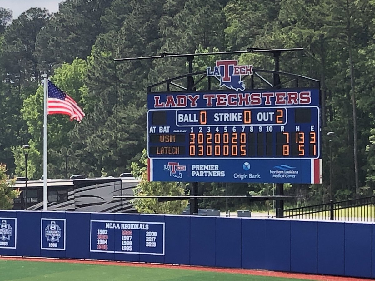 ladytechsterfan's tweet photo. That says it all. @CUSASB champs. @LATechSB #HoldTheRope https://t.co/6ZYz7YVyoT