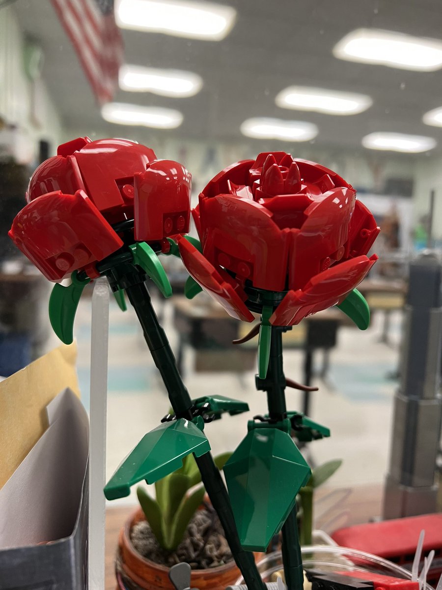 mskcaro's tweet photo. Teacher Appreciation week with kids that just get me #legomastereducator https://t.co/oidrqhJ8RK