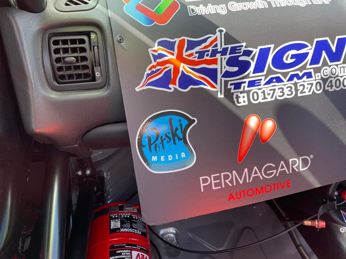 CarrotRacing3's tweet photo. Winner of both races at #cadwellpark. Thanks to everyone that helped make this happen! #teamwork @LINKFRESH @PotskiMedia @CompleteITLtd https://t.co/ESTNy6Ni46