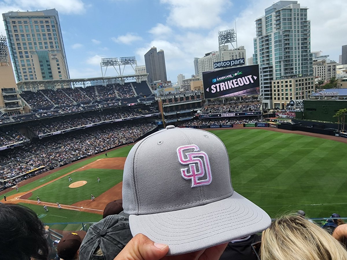 MLNAYARIT's tweet photo. Happy Mothers Day #MothersDay2022 @Padres https://t.co/oOZIUsjy3t