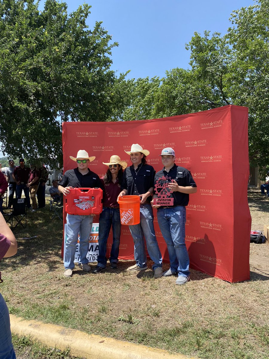 WaxahachieFFA's tweet photo. One more championship for the road. Class and Division Champions at Texas State University Ag Mechanics Show! https://t.co/HgFu8Nzyiw