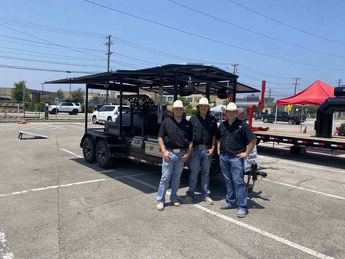 WaxahachieFFA's tweet photo. One more championship for the road. Class and Division Champions at Texas State University Ag Mechanics Show! https://t.co/HgFu8Nzyiw