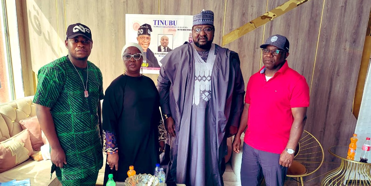 HonAminuSuleim's tweet image. As i continue my journey of spreading the good news of @Official_ABAT to every nooks and corner of the world.
With Iyaloja General, Mrs Folasade Tinubu Ọjọ́ the eldest daughter of the Incoming President of Nigeria did hosts the T.S.O (Diaspora) in Dubai this afternoon. - HAS