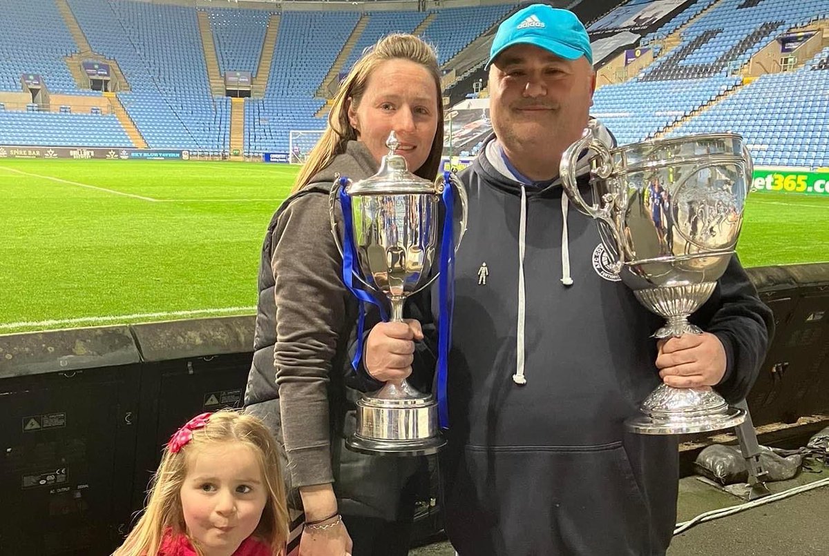 KevKingham's tweet photo. Few pics with the family xx xx xx x @Cv4SocMedia @AFCCovRangers #StrongerAsOne #cv4 https://t.co/owgTAyxAAE