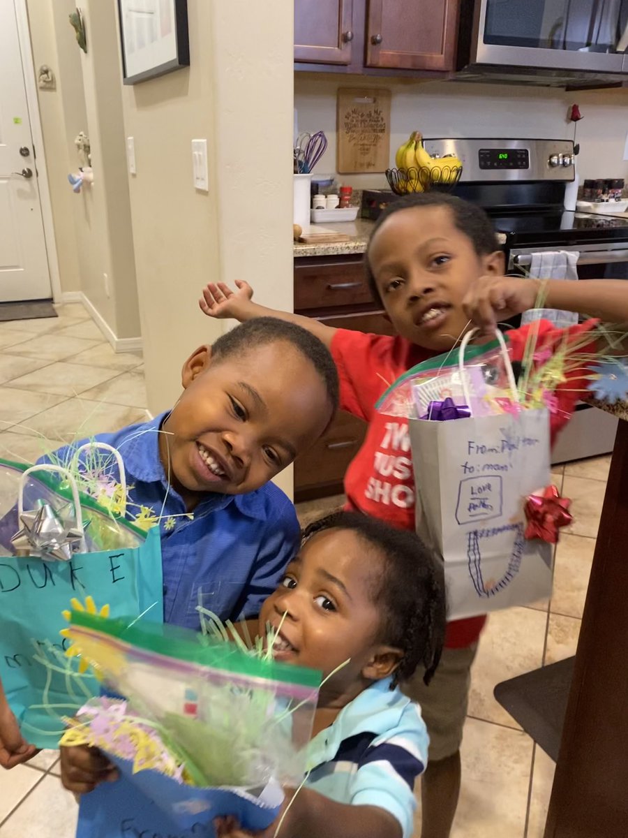 WalkerBrosGolf's tweet photo. Happy Mother’s Day Moms! You can follow our Mom @WorkoutBudsMeet to make yourself priority and take care of your mental health #MothersDay #mothersdaygift #3brothergolfers #3golfsiblings #MentalHealthAwarenessMonth  @TheFirstTee @LPGA @TaylorMadeGolf @nikegolf @adidasGolf #Golf https://t.co/emjxMl5RFp