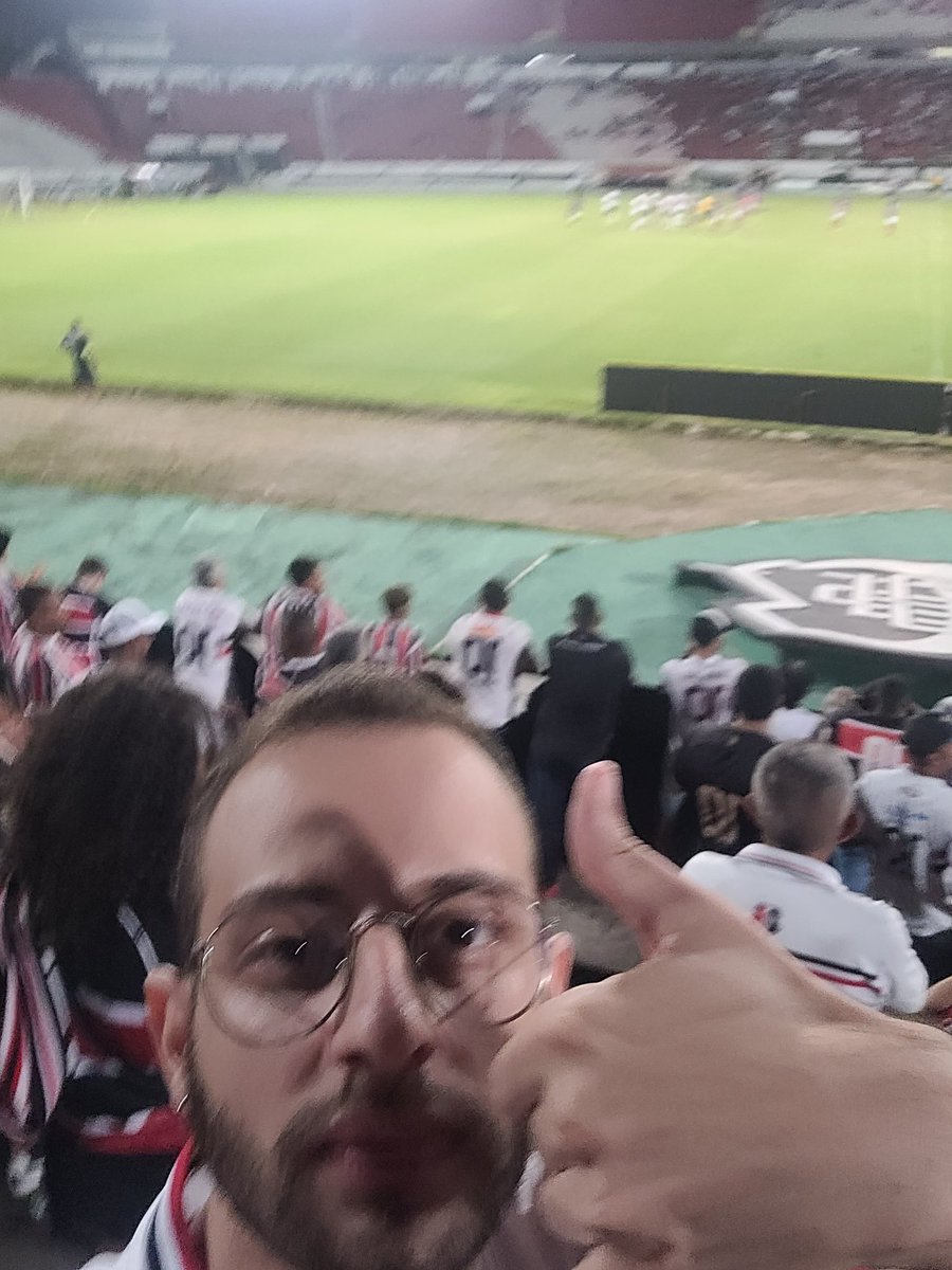 Thiago_16v's tweet photo. A cobra pica.
#ForaLeston https://t.co/5tOJ61j4x5