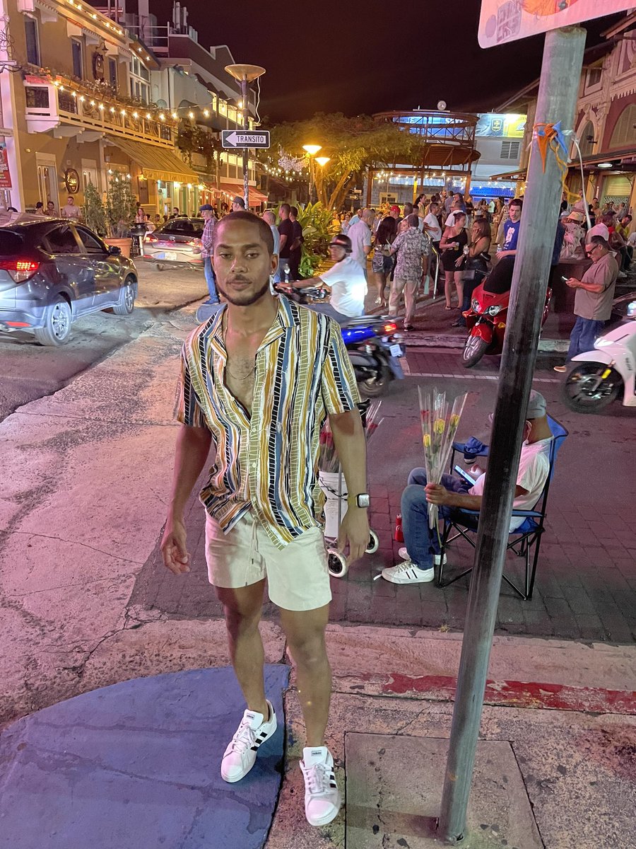 ChaddyxA's tweet image. 📍La Placita de Santurce ✨