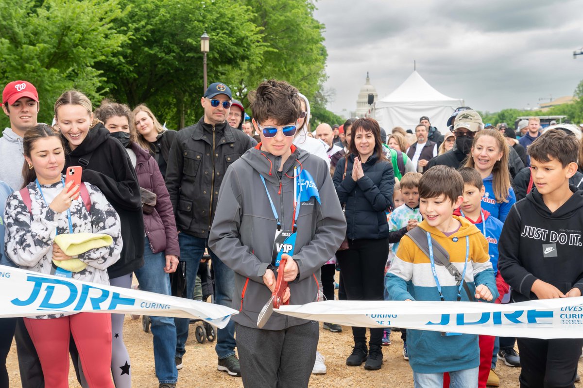 halling_jim's tweet photo. GREAT to be in person at the @JDRFMidAtlantic
One Walk today on the National Mall.  @ChrisKelly36
@MaureenUmehFox5 @fox5dc https://t.co/Nbj4M5qIeb