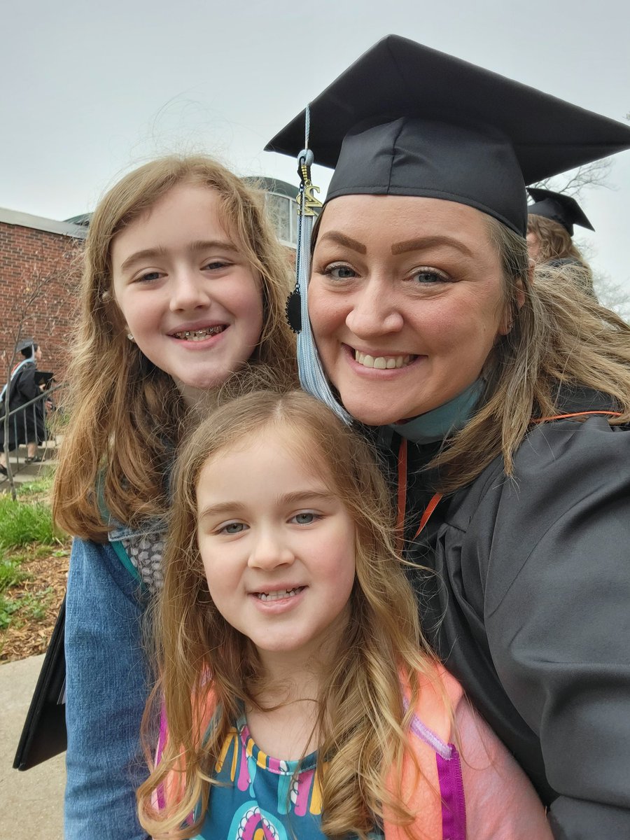 jenschomer's tweet photo. It's a beautiful day to graduate!!! #secondmastersdegree #cadre43 #TrustTheProcess #yesand https://t.co/PCrqPKYLcc