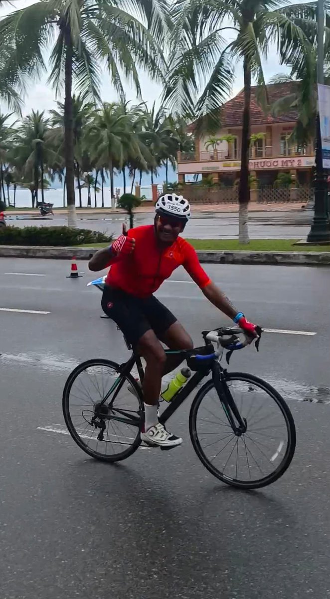 nccwbskm's tweet photo. Col Anjan Sengupta of 61 Bengal Bn  successfully completed #IronMan  70.3 in Danang, Vietnam today in 6h 43 mins involving a 1.9 km Swim in South China Sea, bike course of 90kms finished off with a 21.1 Kms Run totalling  70.3miles.
@drajaykumar_ias @HQ_DG_NCC @ProDefKolkata https://t.co/uAawTgW9gK