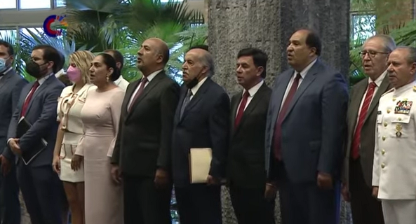 ManuelGaleazz1R's tweet photo. Retumba el himno nacional mexicano en el Palacio de la Revolución de #Cuba. El presidente @lopezobrador_ recibirá la Orden José Martí , “amigo sincero de #Cuiba y su pueblo” @Notimex #RedAMLO 🇨🇺🇲🇽 #GiraPorCentroAmericaYCuba #CubaYMéxico #AMLOenCuba https://t.co/1eixbNMiTK