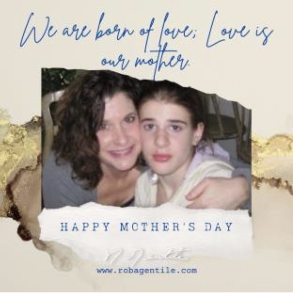 RobAGentile1's tweet photo. #MelanieGentile #HappyMothersDay #LoveRob #MothersOfAllKinds #ThankYou https://t.co/zEZx6wX2DP