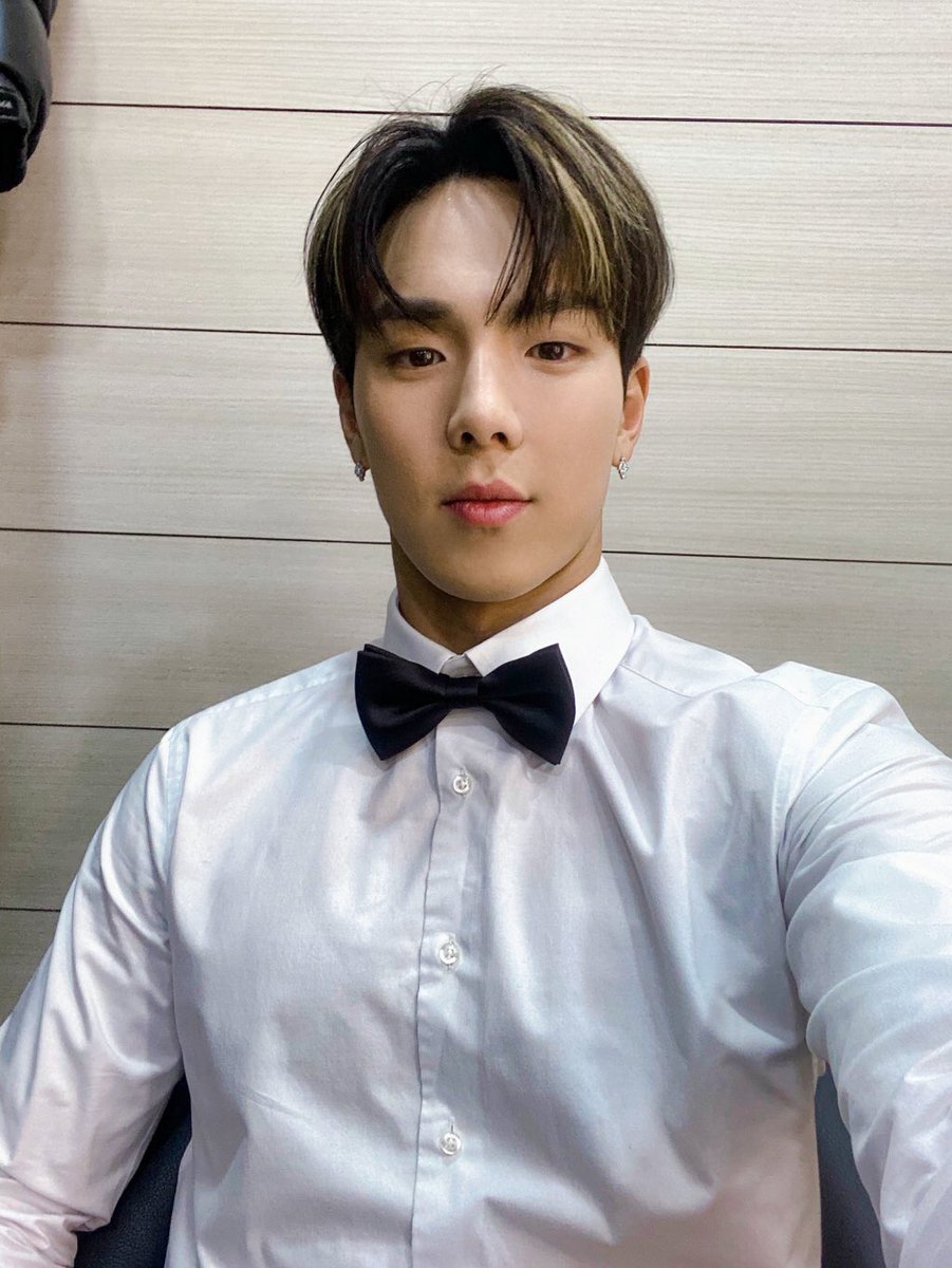 shownucb's tweet image. 348 dias 
#SHOWNU @OfficialMonstaX