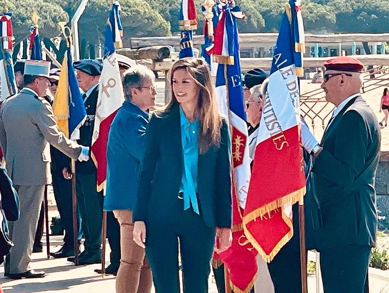 AndreaPorcher's tweet photo. 🇫🇷Commémoration du #8mai1945
77e anniversaire de la Victoire des alliés sur l’Allemagne nazie.
Honneur aux soldats qui ont sacrifié leurs vies pour notre liberté.
Représentation @C_MORANCAIS #régionpaysdelaloire
#unc44 #ancienscombattants https://t.co/KuvgwlEZT0