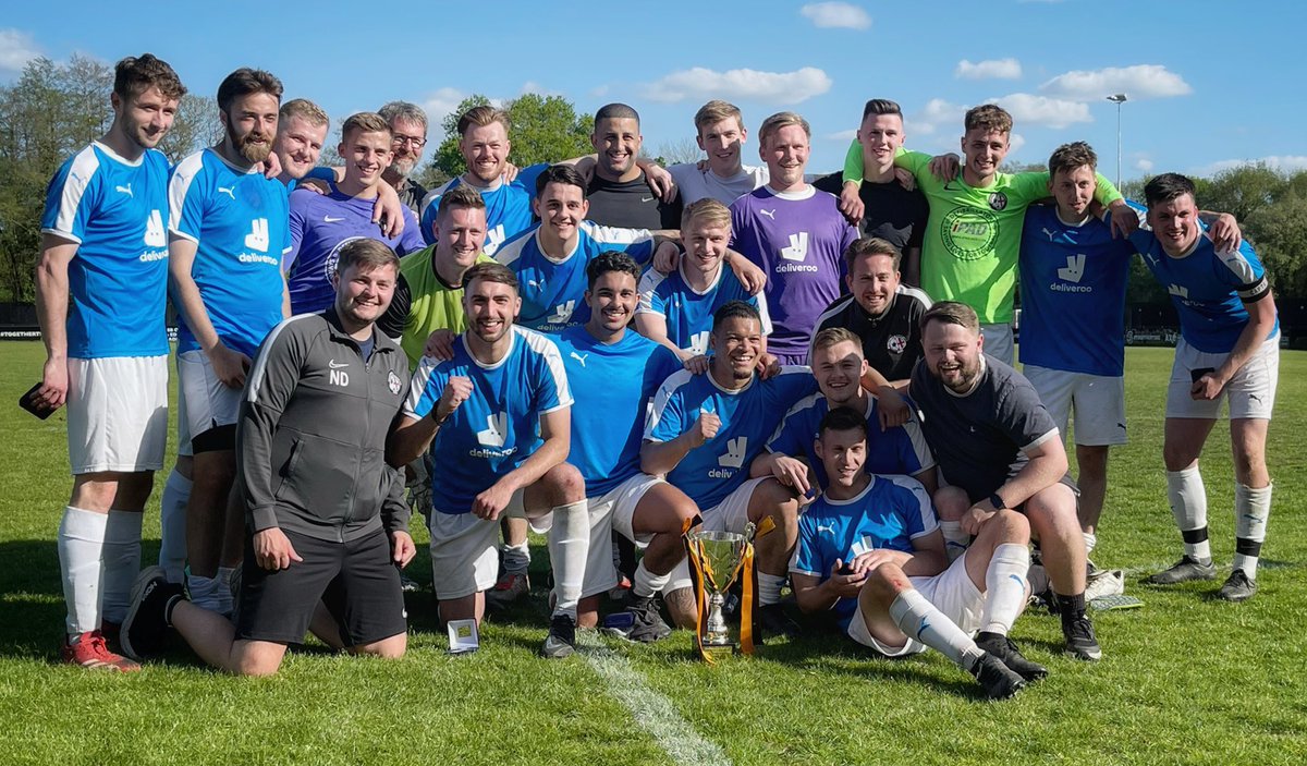 Winners of the Keith Thomas Senior Cup 2021/2022 🏆 🧡🖤