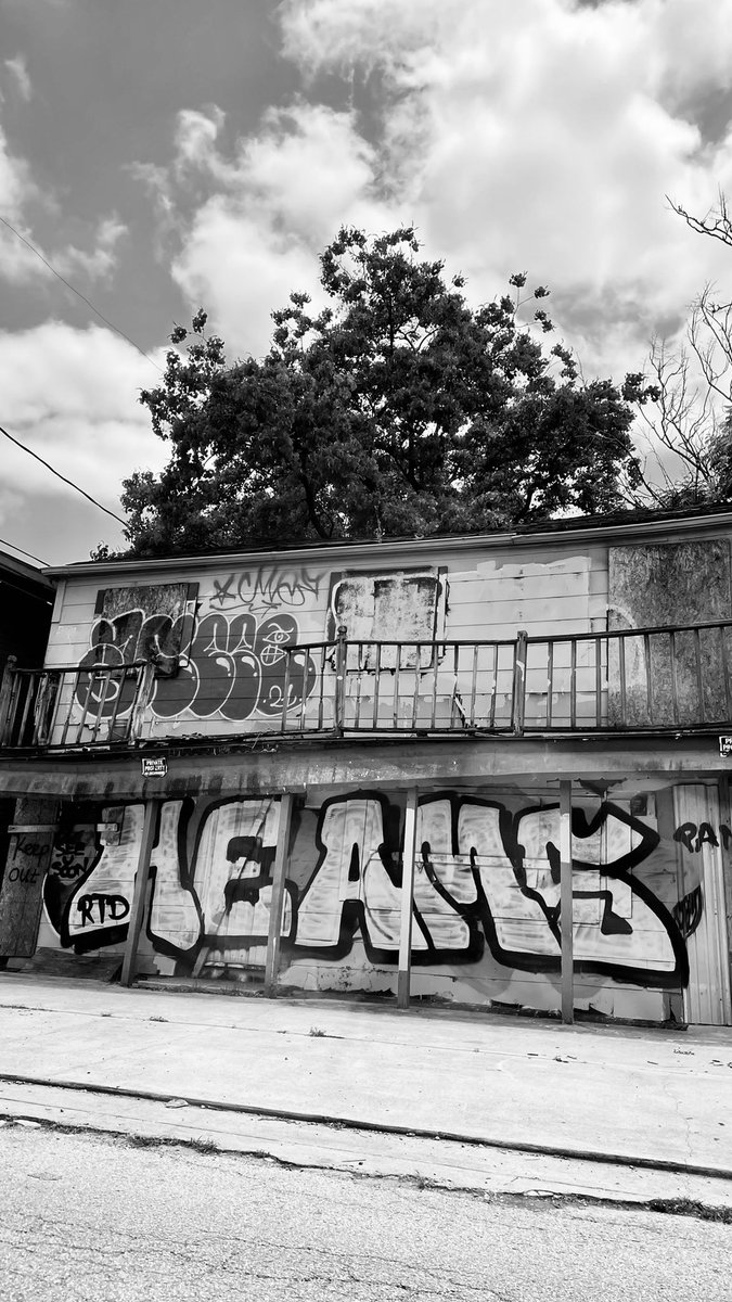 lightshadowhtx's tweet photo. #StreetArt #graffiti #htx https://t.co/G2jnUjrdGD